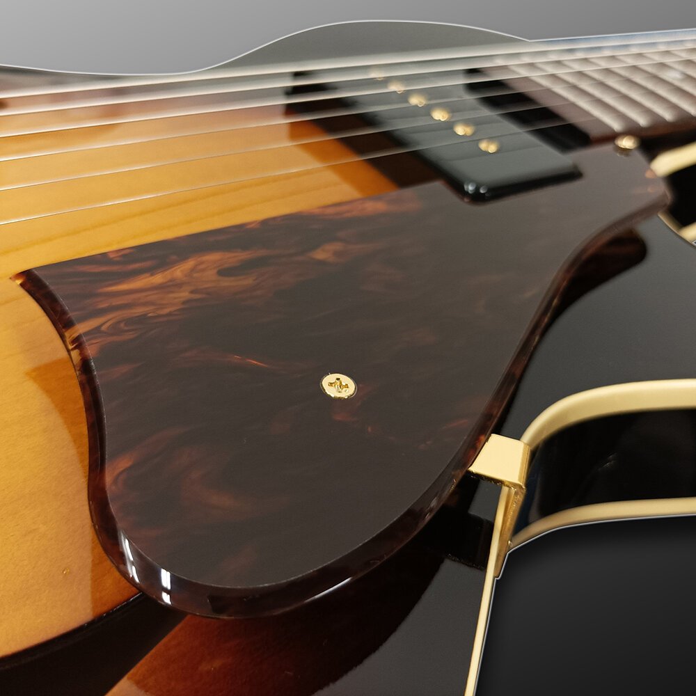 ges-at_tabacco_sunburst_pickguard.jpg